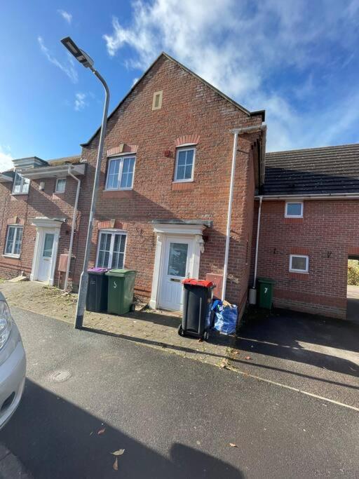 5 Holborn Spacious Home Redhill  Luaran gambar